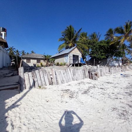 Bibi Mrembo Guesthouse Pingwe Exteriör bild