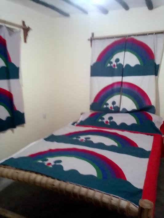Bibi Mrembo Guesthouse Pingwe Exteriör bild